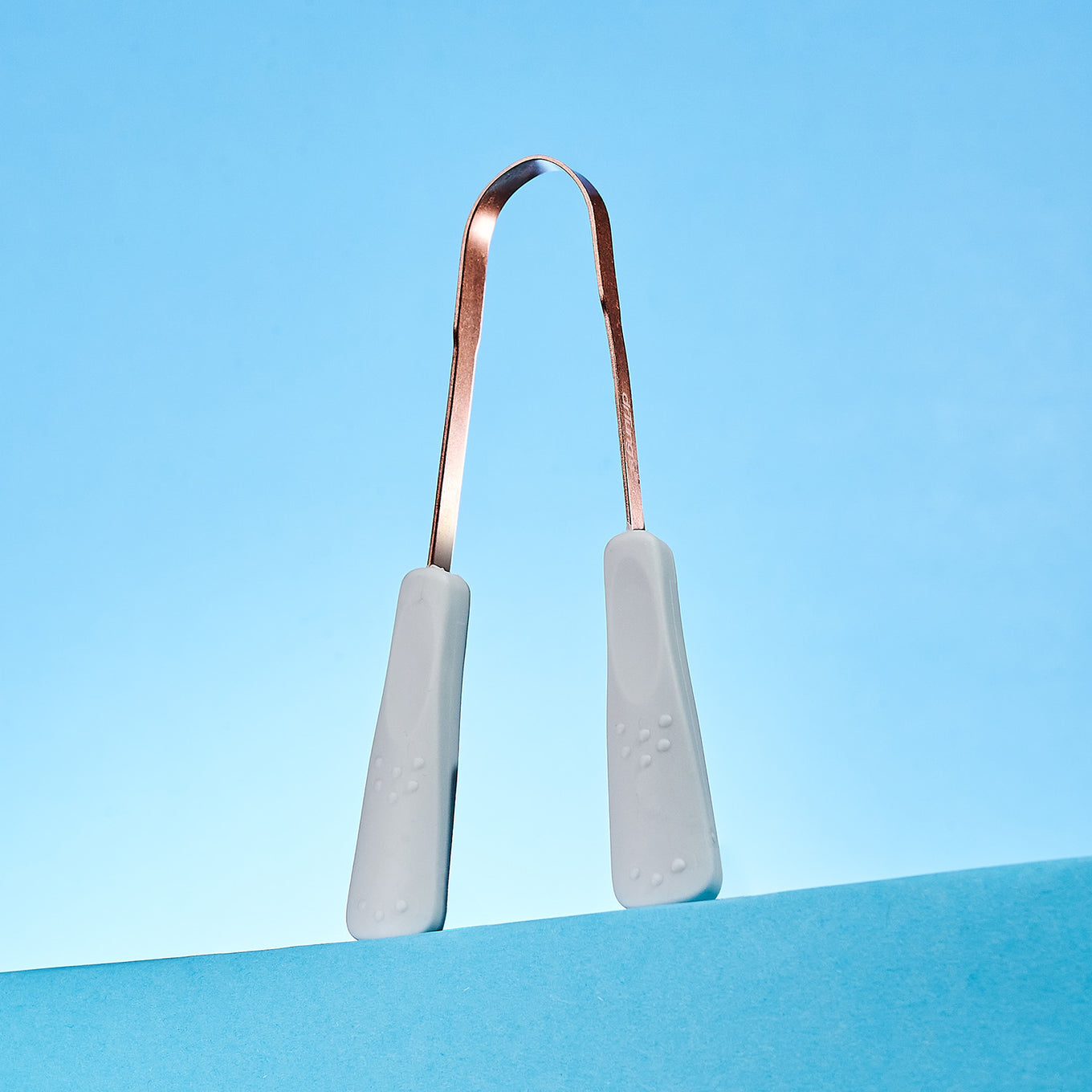 Copper Tongue Cleaner hero