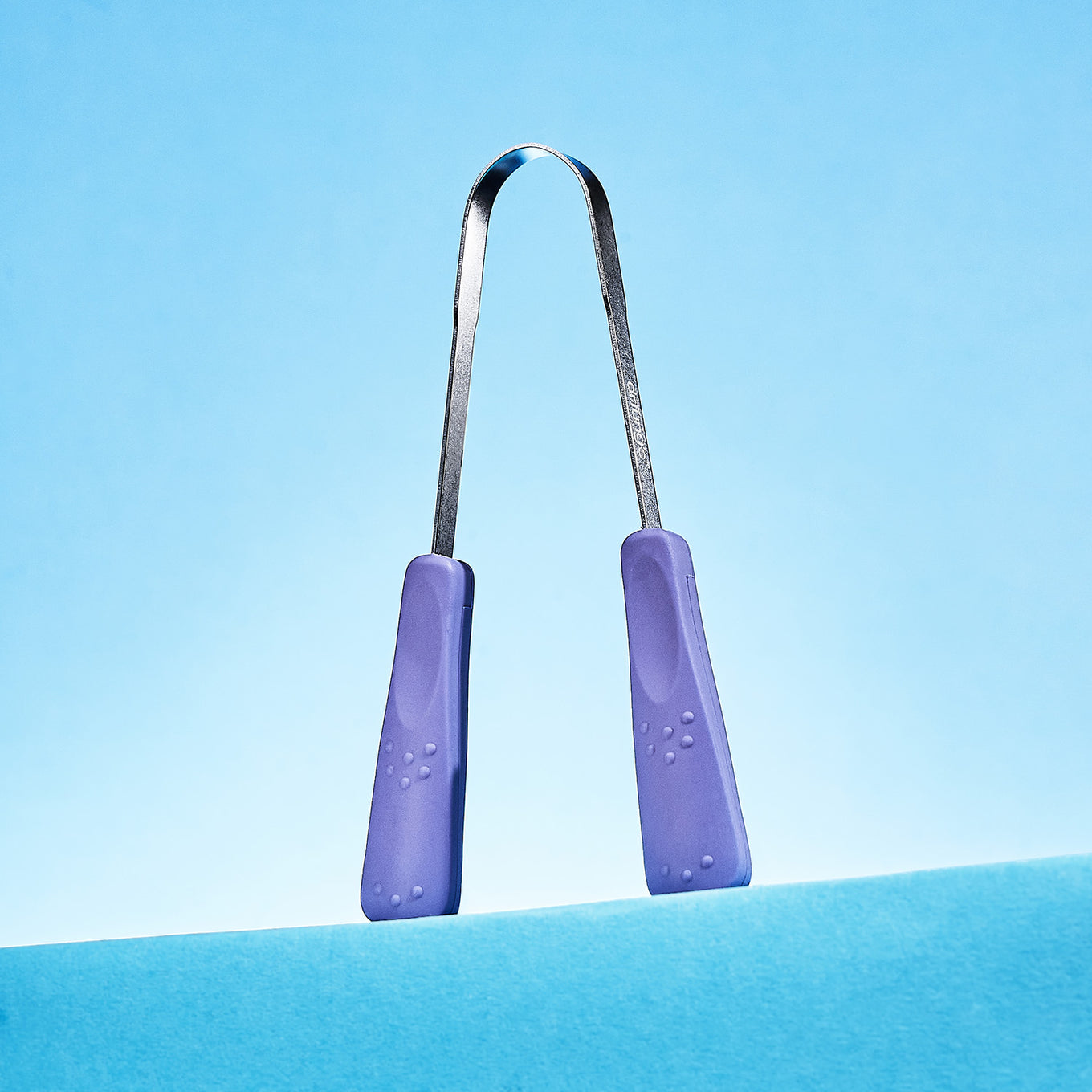 Stainless Steel Tongue Cleaner hero