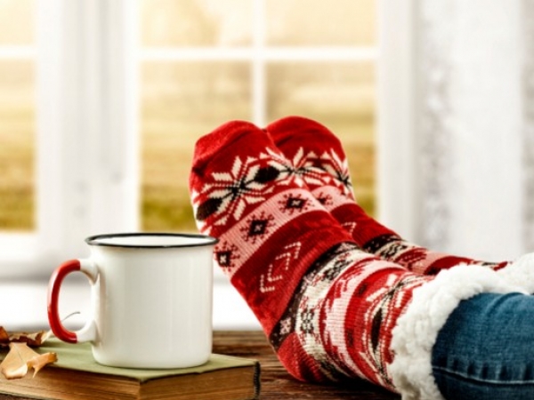 Jingle Bell Self-Care: Unwrapping the Gift of Holiday Wellness